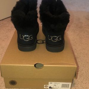 Black uggs